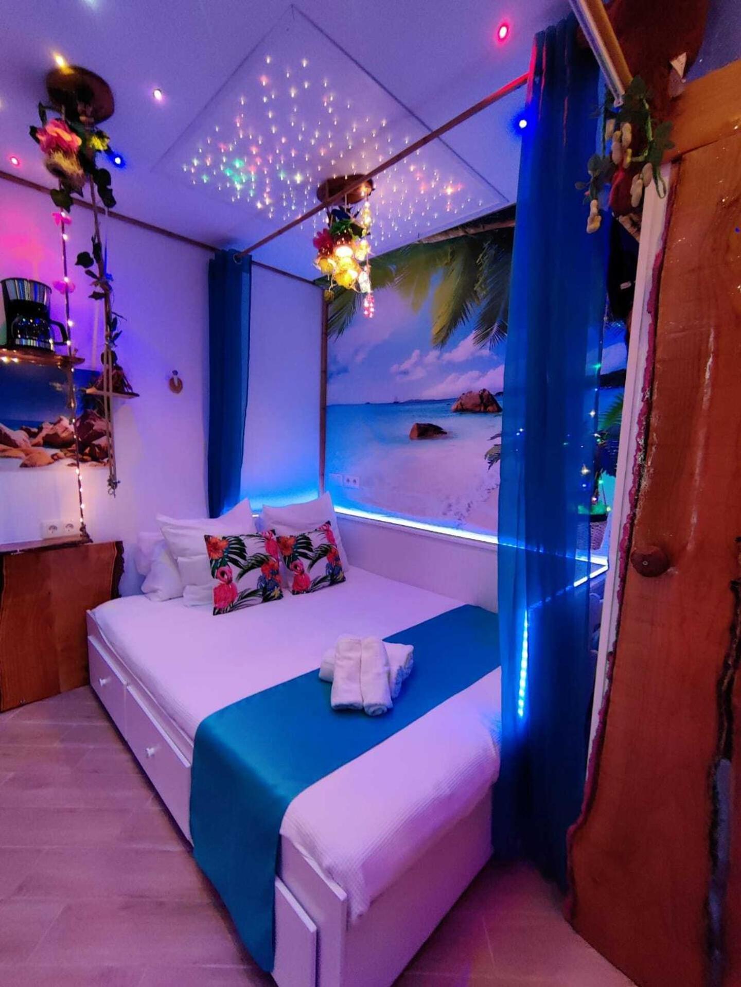 Wonder Room Paraiso Magico Habitacion Nerja Exterior photo